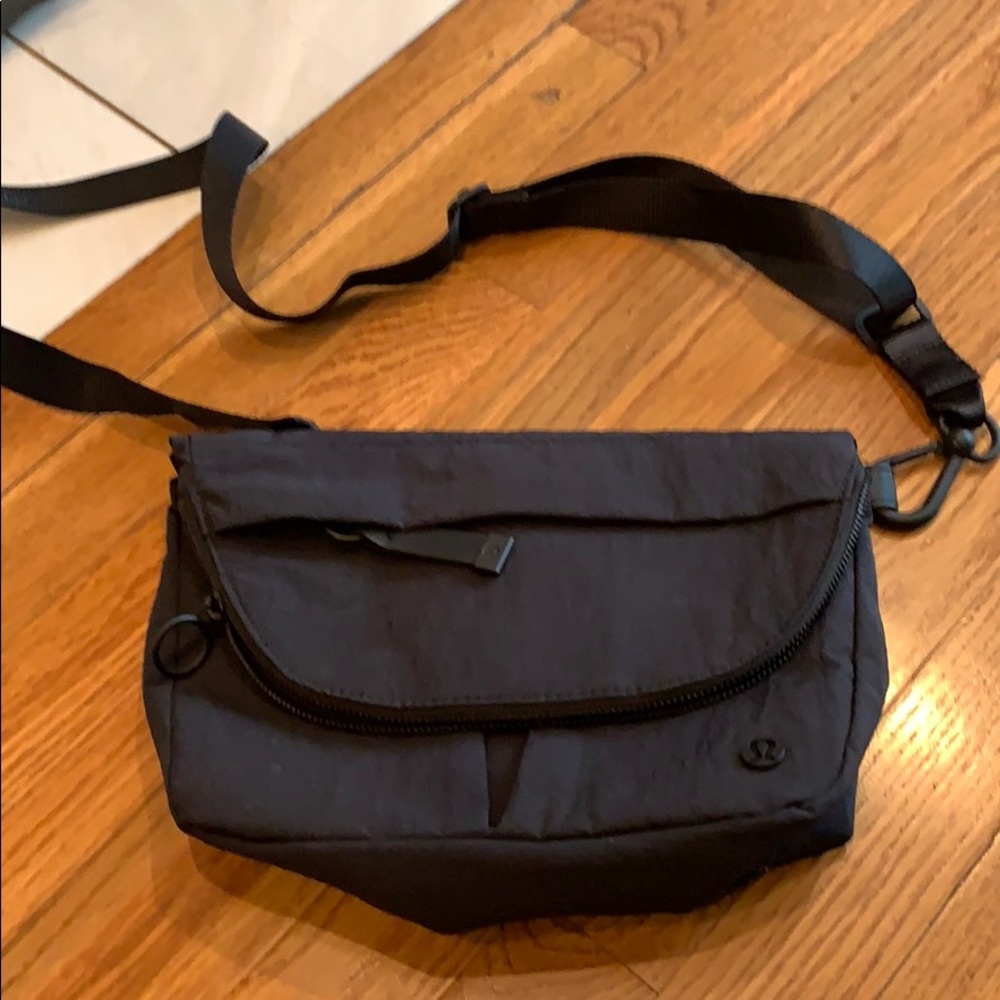 Lulu lemon bag